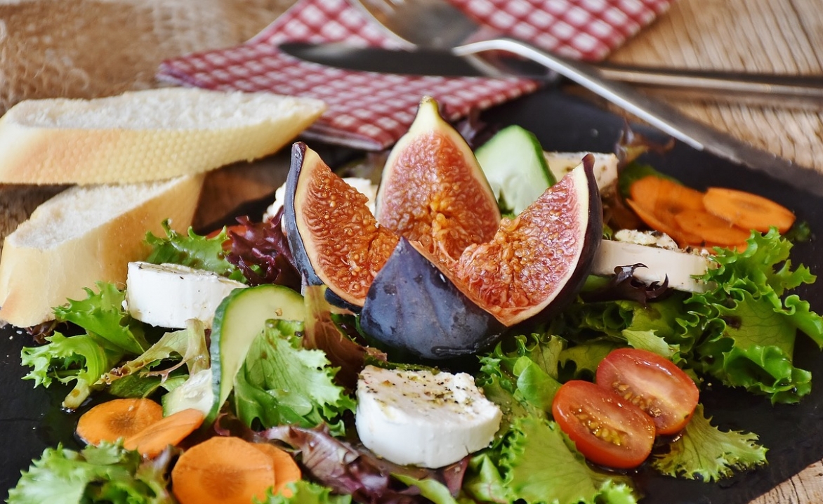 Kulinarne inspiracje: Odkryj różnorodność dietetycznych sałatek i ich korzyści dla zdrowia