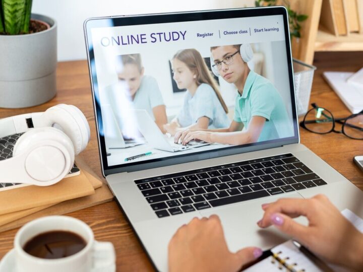 Kursy psychologiczne online: jak wybrać najlepsze szkolenie dla siebie