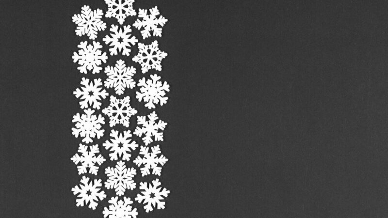 Śnieżynki z papieru DIY – szablony do druku na świąteczne dekoracje