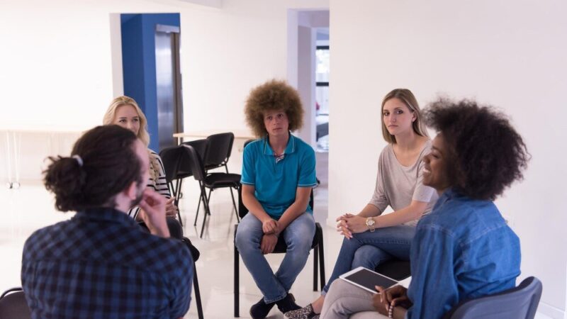 Kursy psychoterapii: Jak wybrać odpowiednie szkolenie